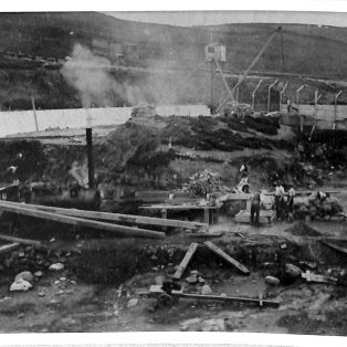 Building of Settle higher reservoir 1906