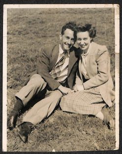 Undated monochrome photograph of an unknown couple