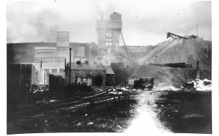 Photograph of Processing Plant at Horton Quarry