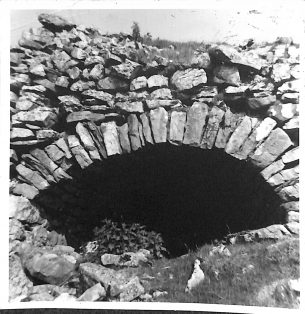 Photograph of Lime Kiln at Unknown Location Around Horton