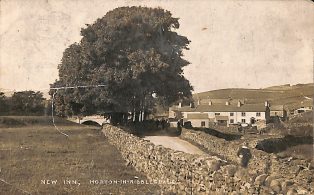Postcard of New Inn, Horton