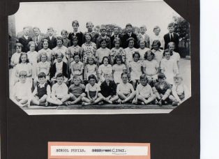 Long Preston Endowed School pupils 1941