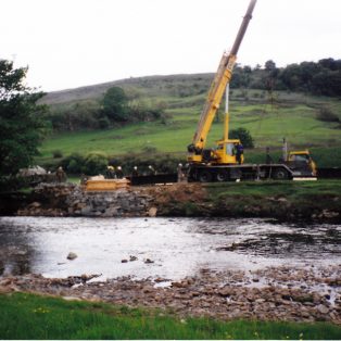 Erection of the new Tay bridge at Cragghill Horton in Ribblesdale.