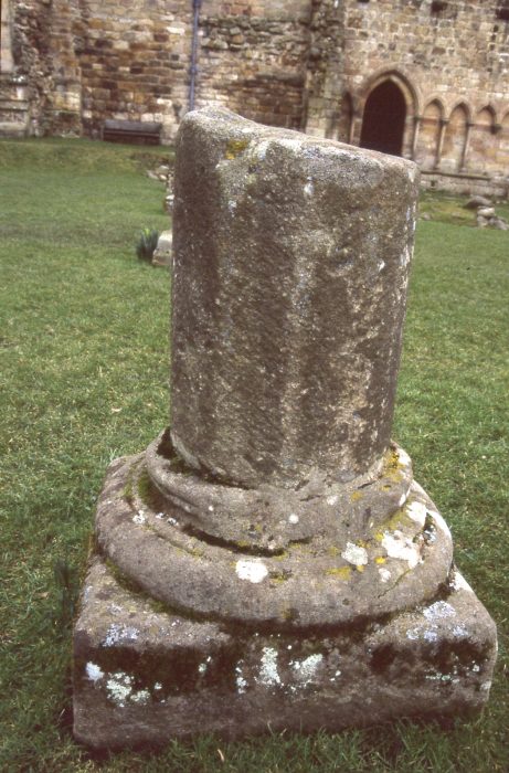 Bolton Priory, Bolton Abbey: column detail