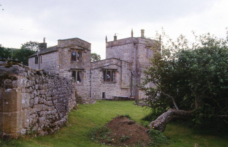 The Priest's House and C16 Chapel, Barden Tower i