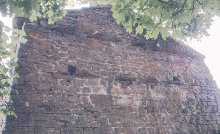 Gable showing raised roof, Feetham Holme barn, Whitaside, Grinton